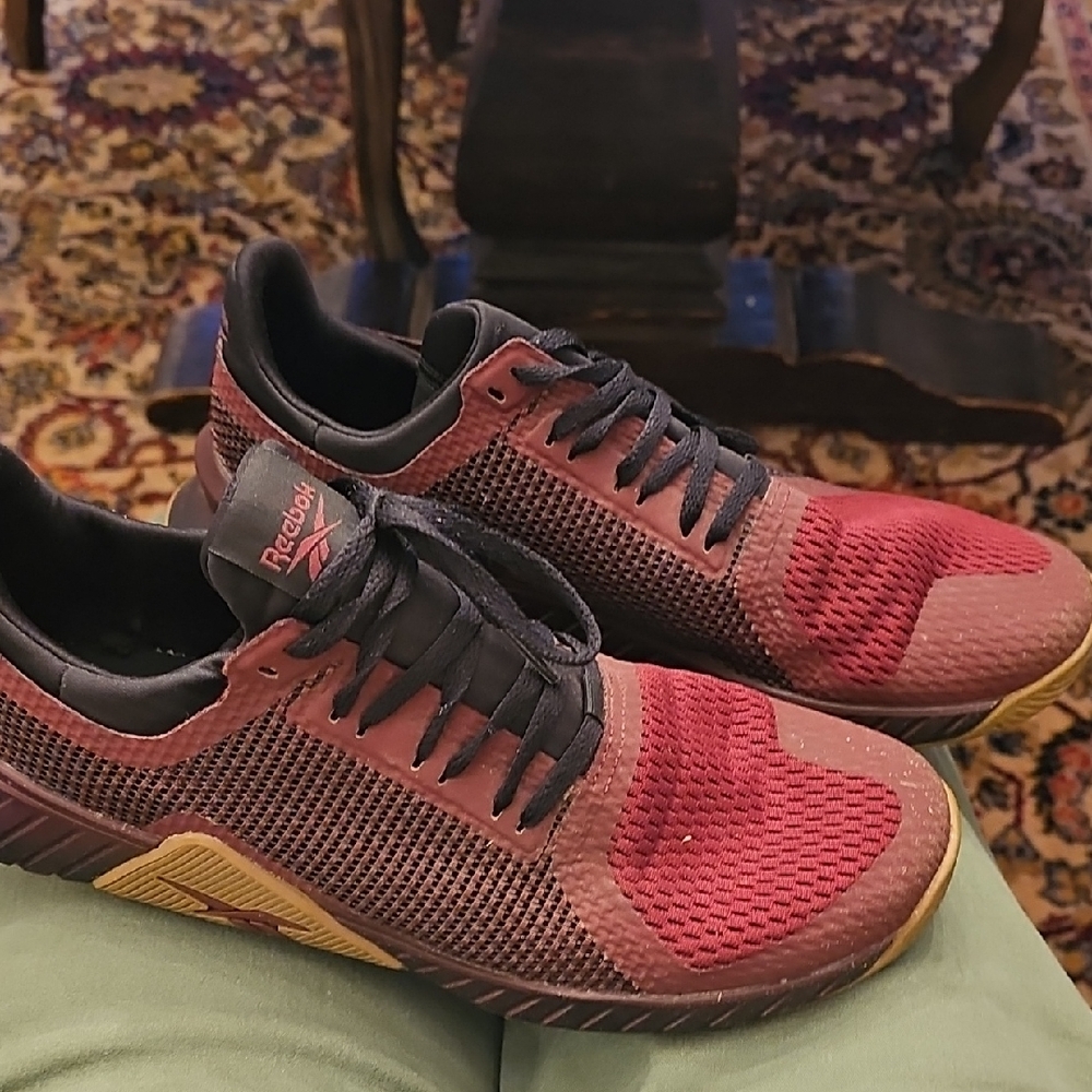 Reebok Men's Burgundy  Athletic Shoes Flash Film  9.5 EUC